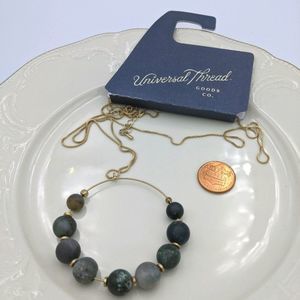 ✨3 for 25✨Universal Thread Gold Green Necklace NEW